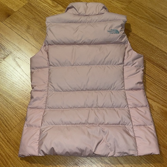 The North Face puffer vest (550) - Picture 5 of 8